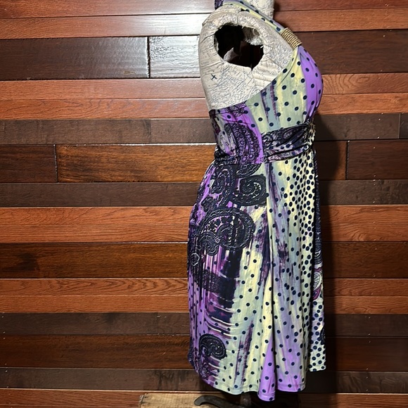 No Brand Tag V Neck Purple and Green Floral Sleeveless Midi Dress - Picture 7 of 10